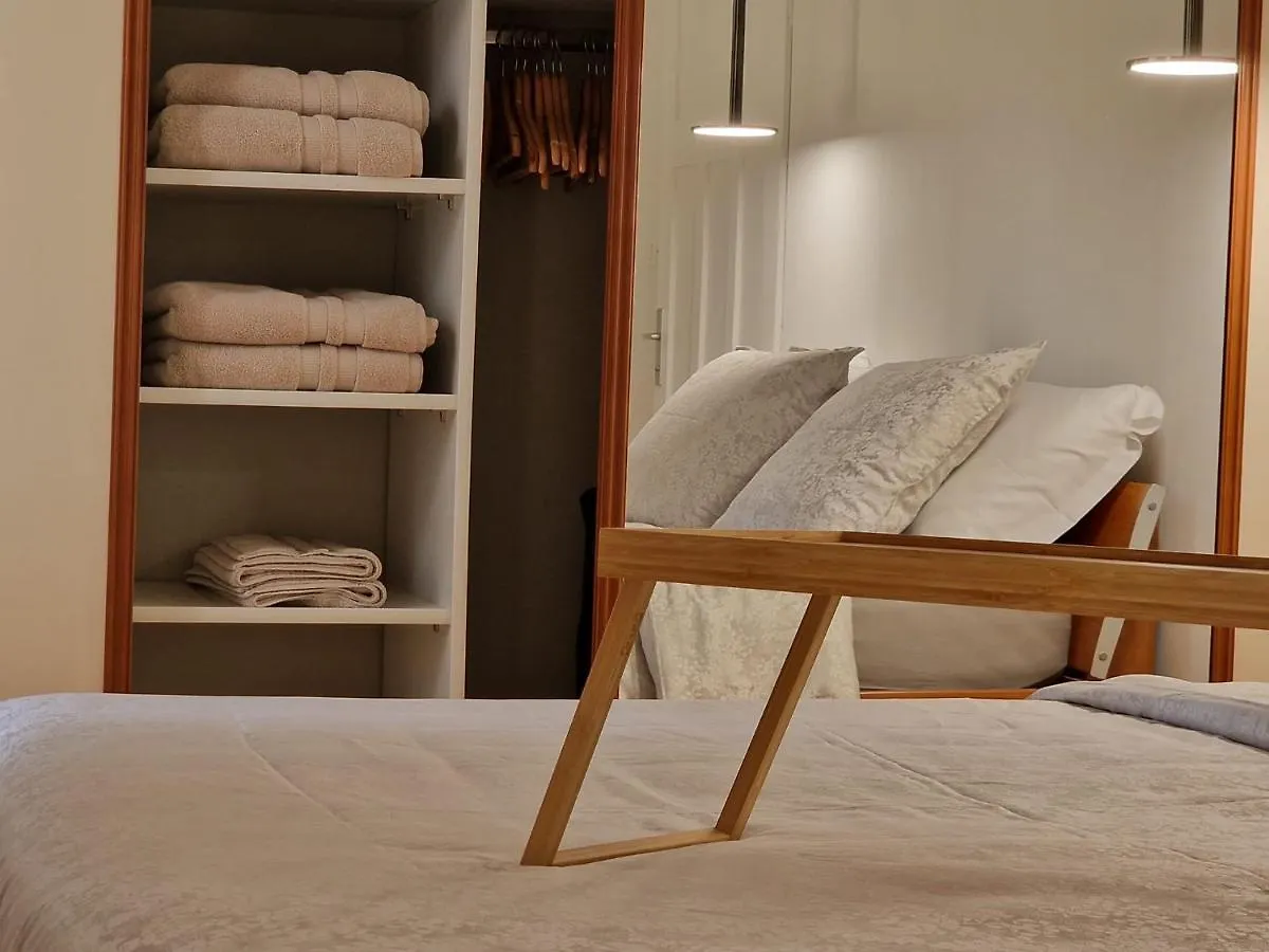 **  Guest House Laura Split Croatia