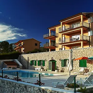 apartments-villa-venera-labin.in-istria.net/