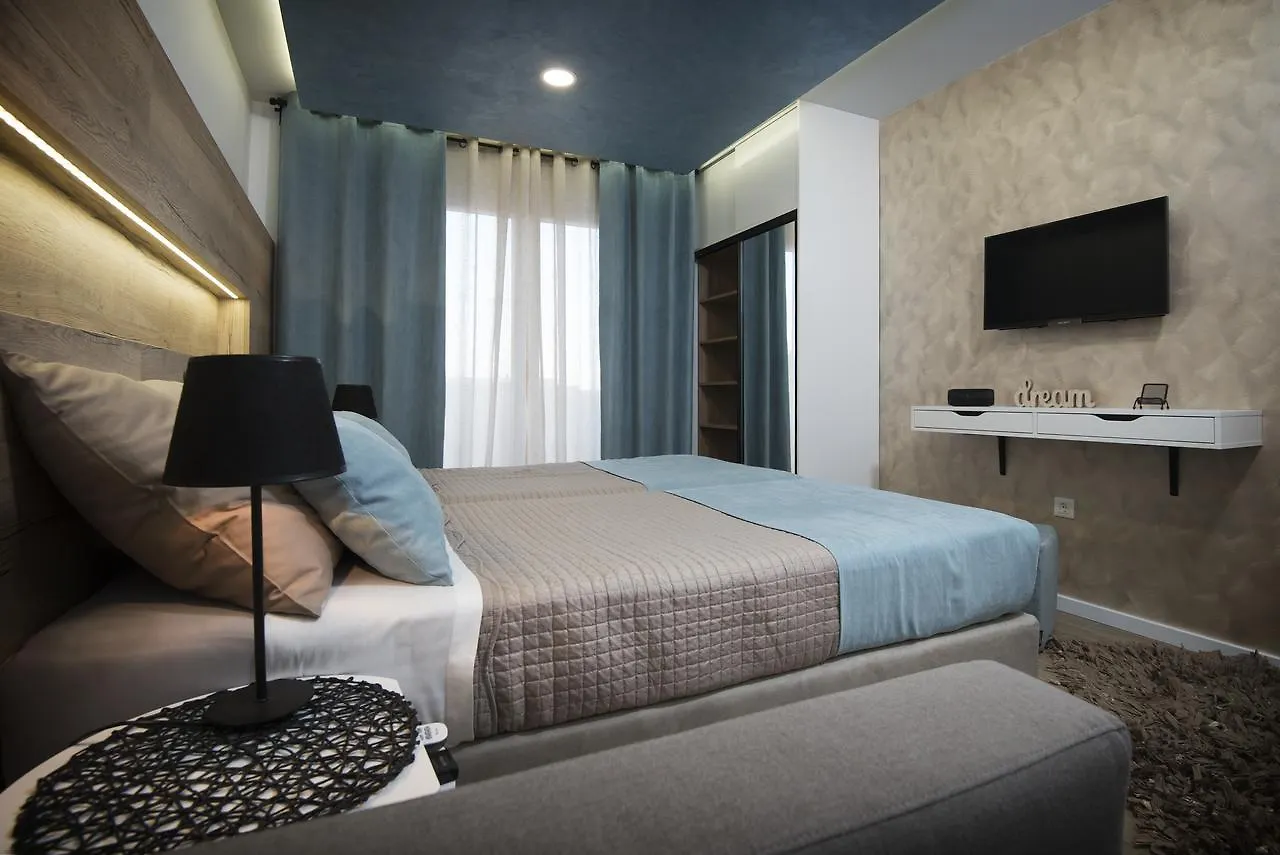 Guest House Laura Split